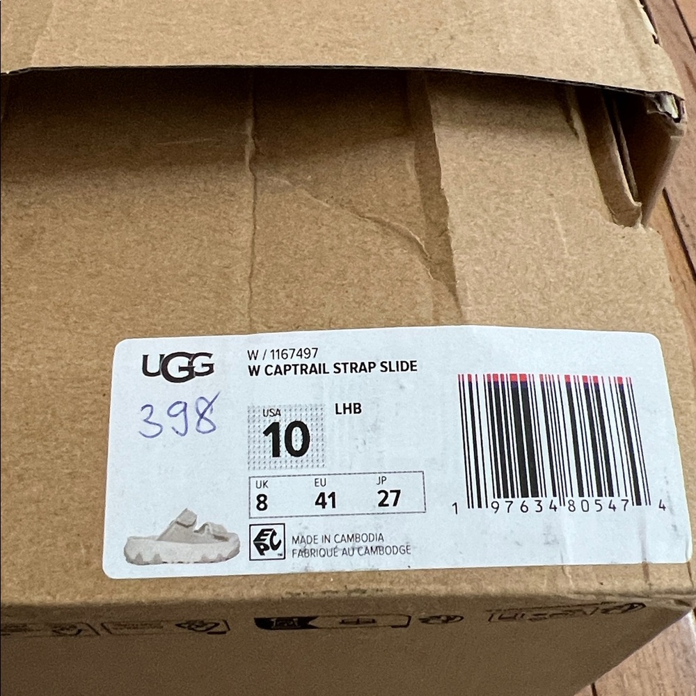 UGG® Women's Captrail Slide Sandals - Picture 7 of 11